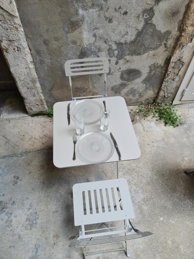Ceci N'Est Pas Qu'Un Logement Montpellier Exterior foto